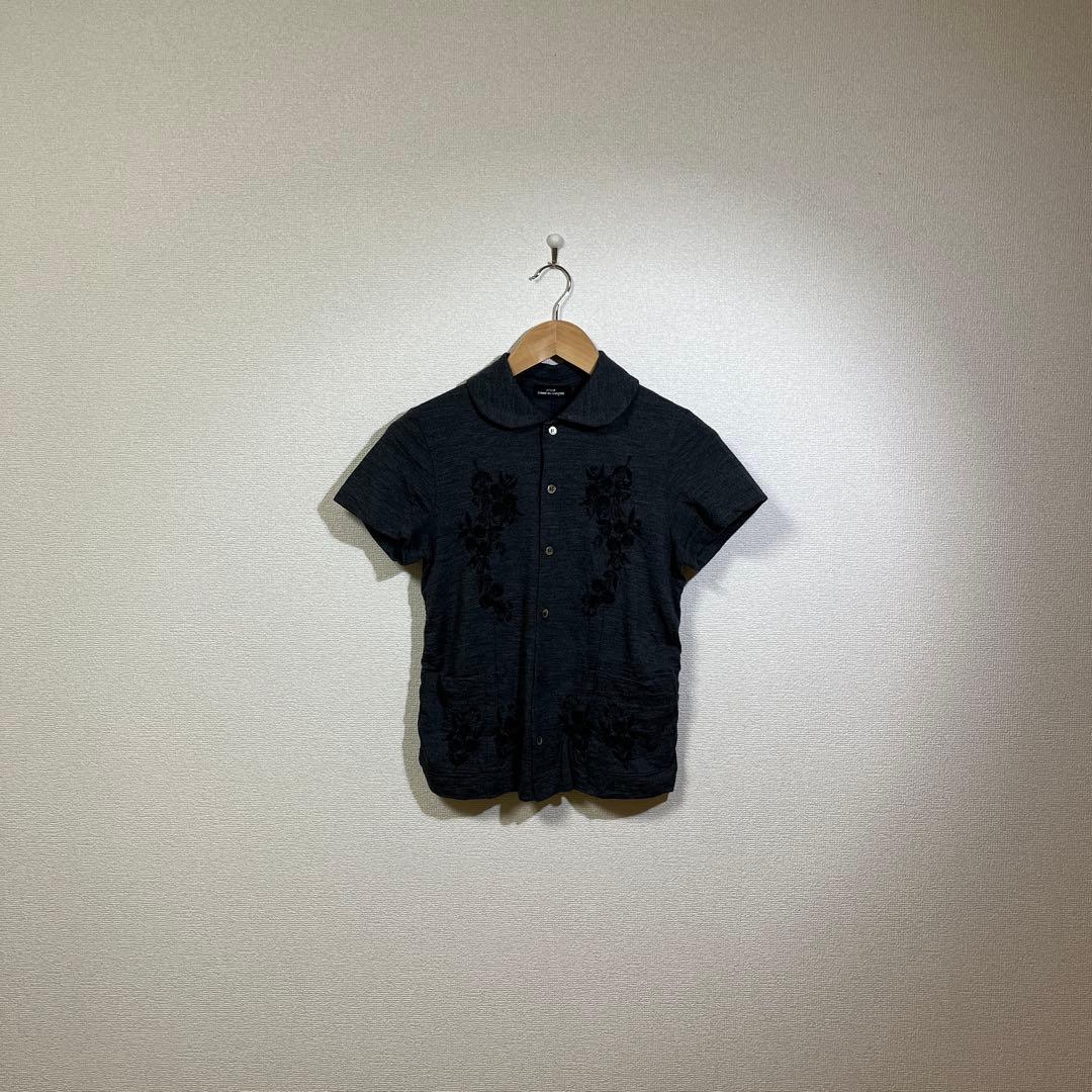 tricot COMME des GARCONS レーヨン 花柄刺繍半袖シャツ